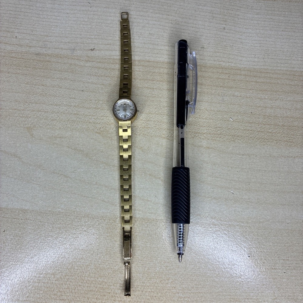 Vintage Baylor Swiss-made Gold-plated Ladies' Wristwatch Untested For Parts